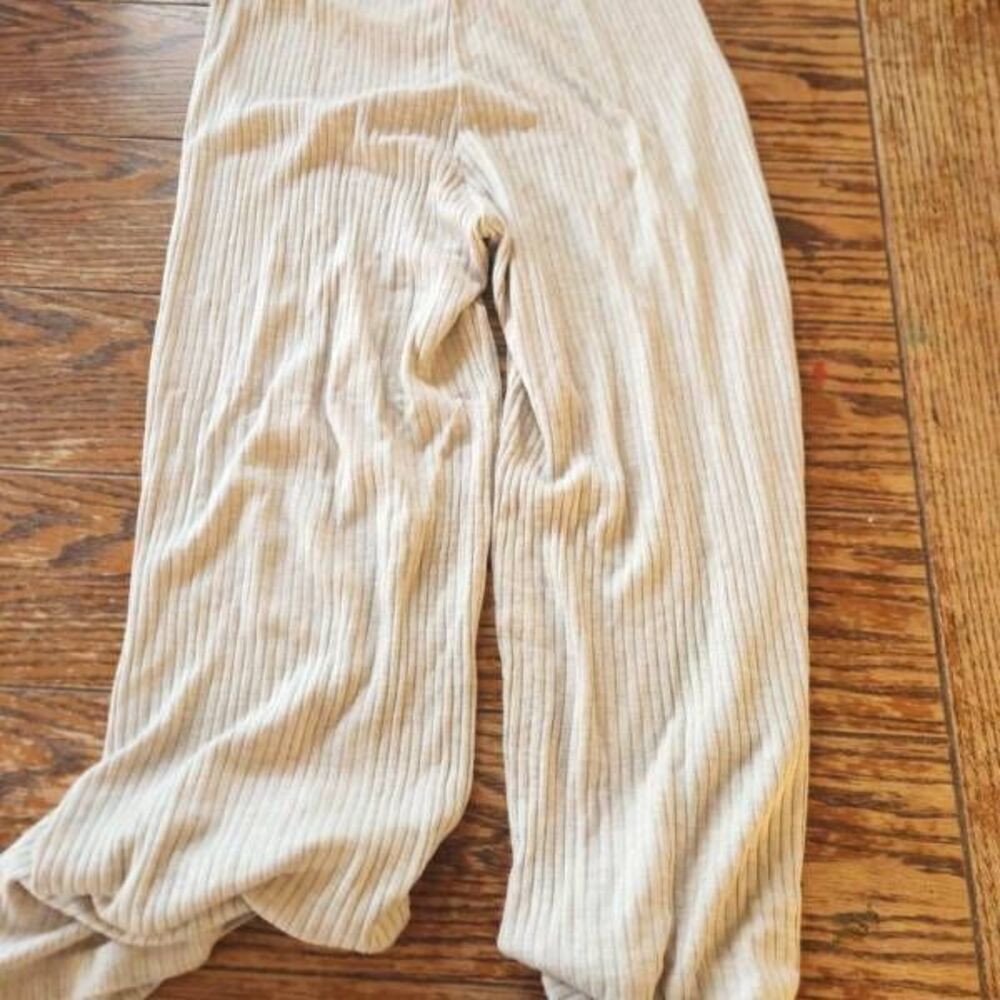 Reformation Whitney Knit Lounge Pant in light grey - Picture 3 of 3